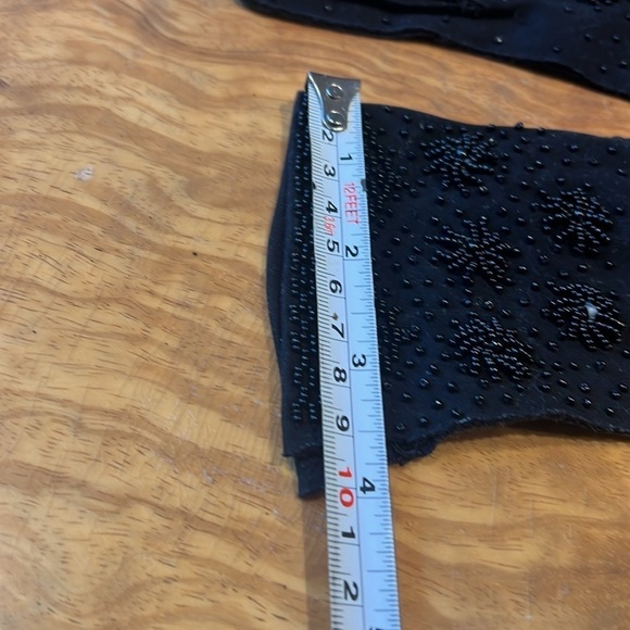 Black Fabric Beaded 9” Size Small Vintage Gloves - Picture 7 of 7
